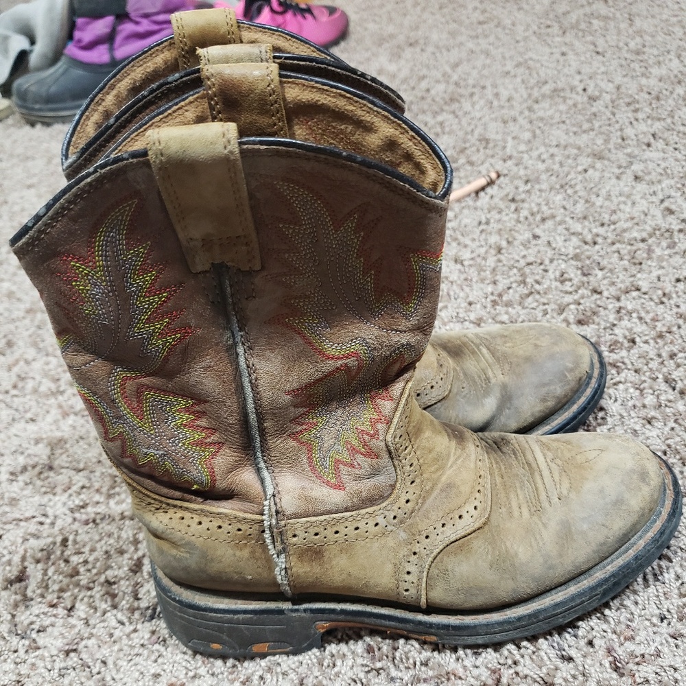 Boys ARIAT boots